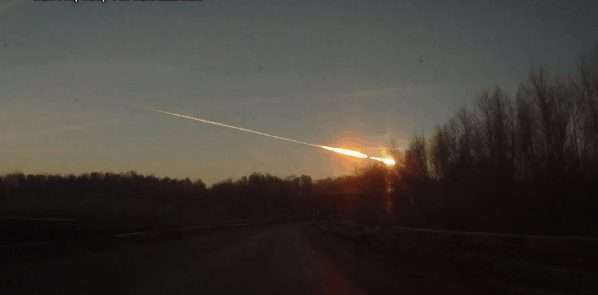 meteorit-rusia-intrat-in-atmosfera